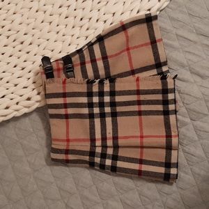 Burberry skirt